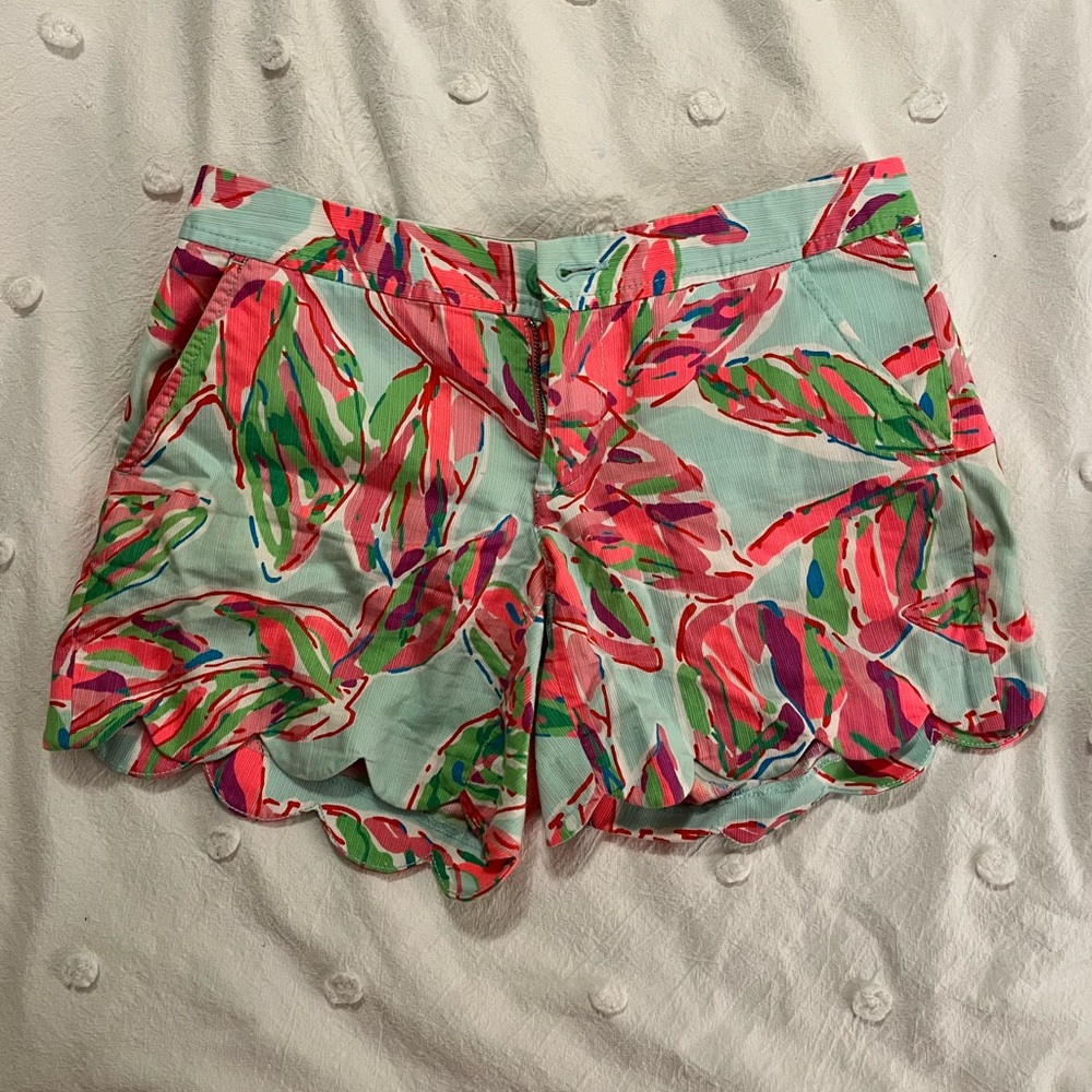 Lilly Pulitzer Buttercup Scalloped Shorts